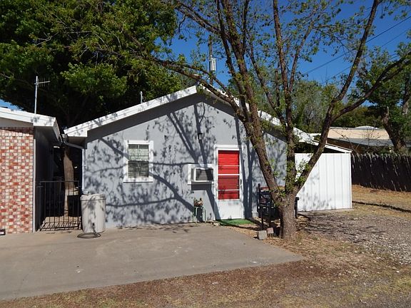 2nd image of 208 W Avenue A