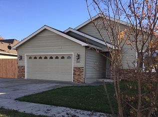 945 Willowdale Ave, Medford, OR 97501