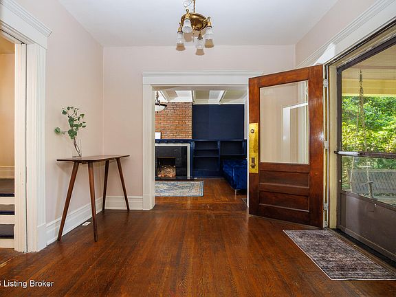 5th image of 1238 Ormsby Ct