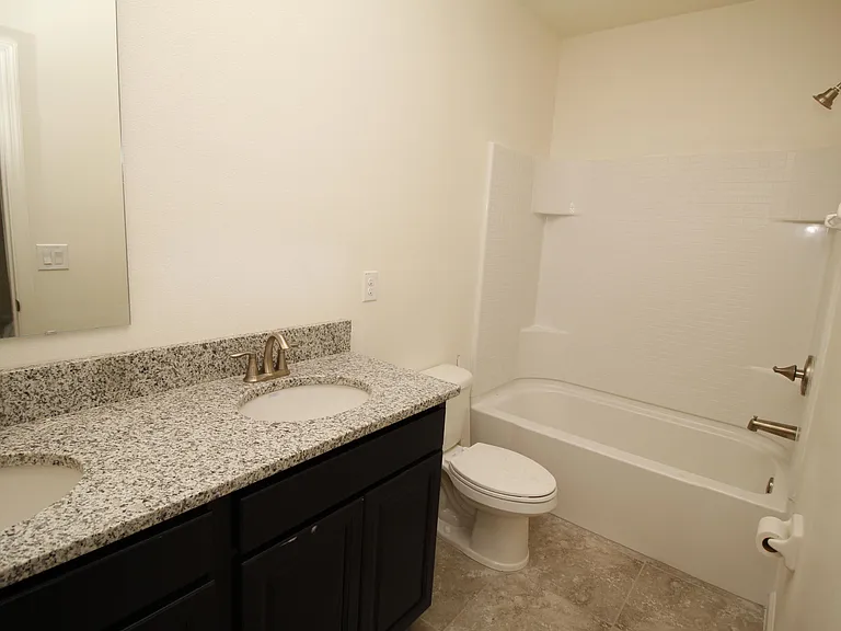 561 Dillard Dr SE — Photo 13