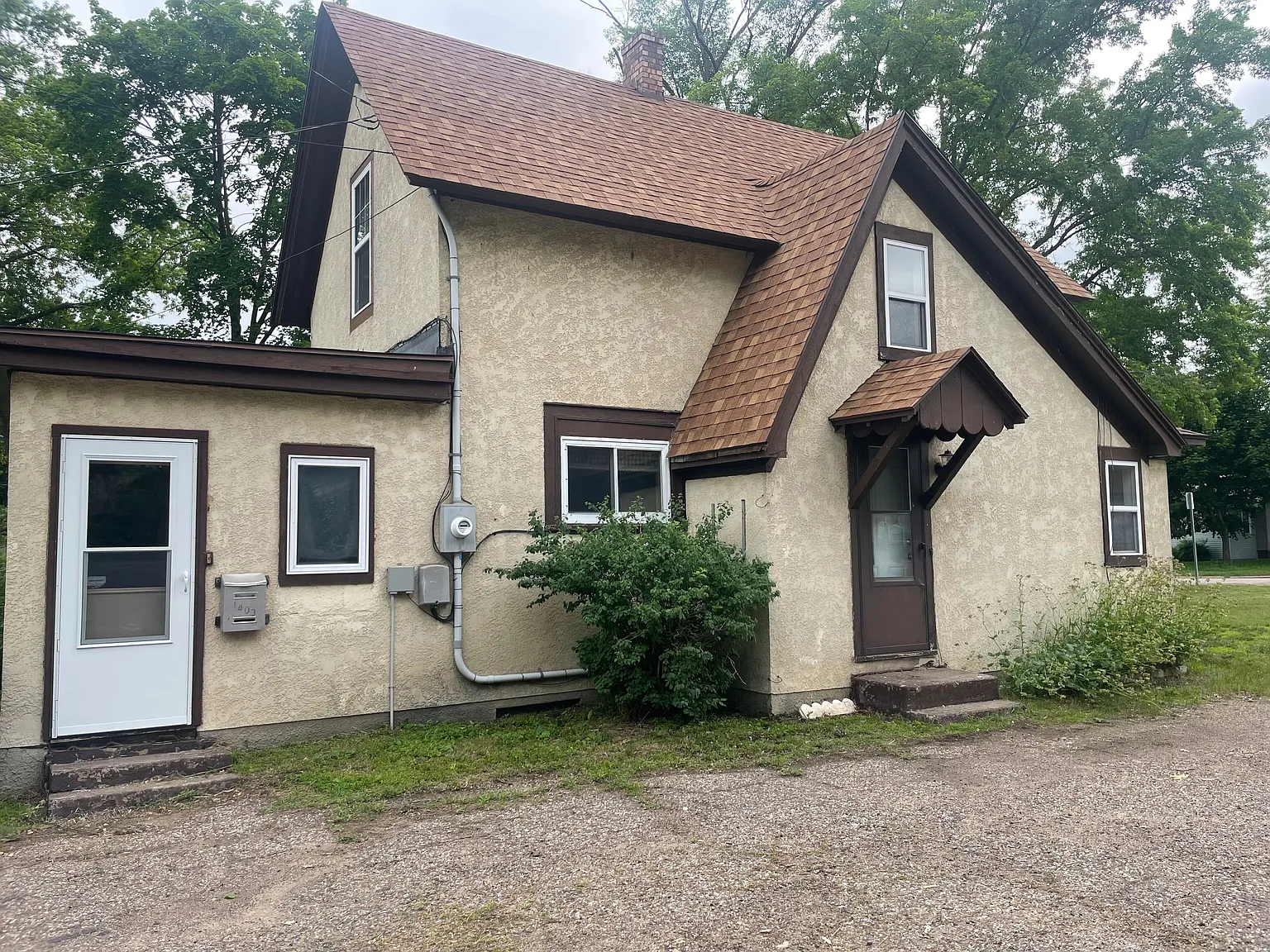 4 bed, 1400 sqft, $1,325 — Photo 1