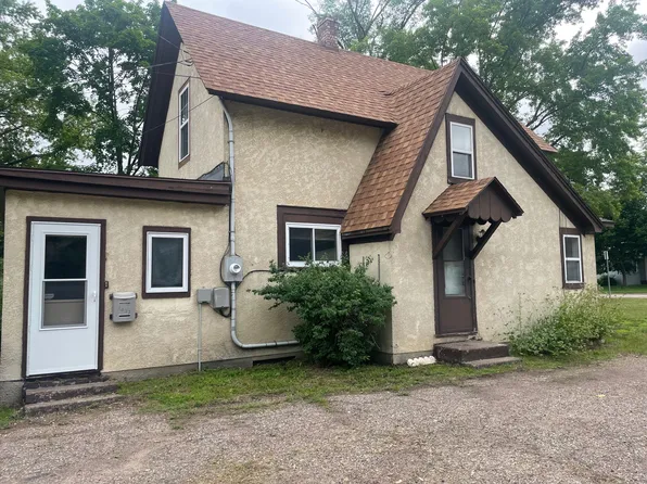 2235 Broadway St S, Menomonie, WI 54751