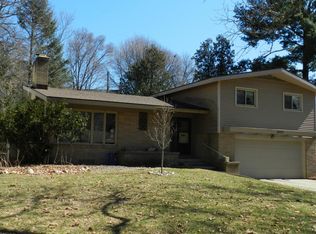 2490 Lafayette Ave NE, Grand Rapids, MI 49505