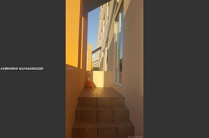 Royal Palms Condo — Photo 4