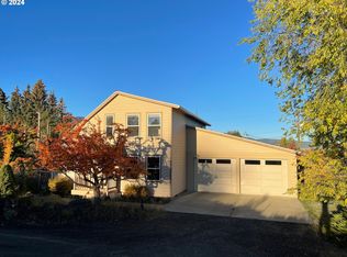208 NE 5th St, Enterprise, OR 97828