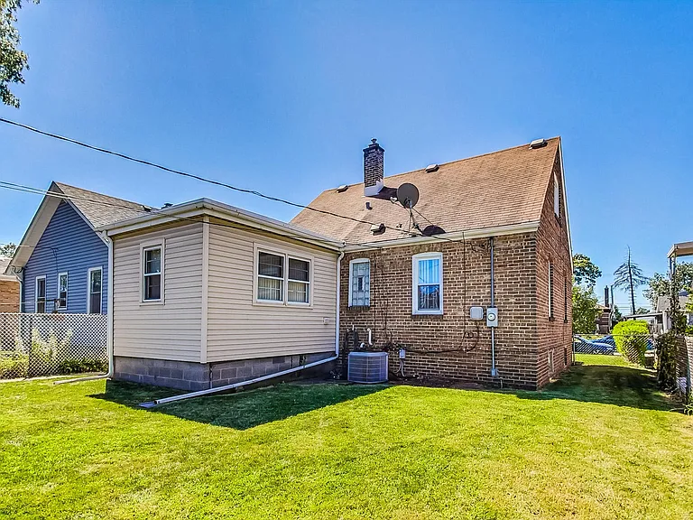 6815 Forestdale Ave — Photo 6
