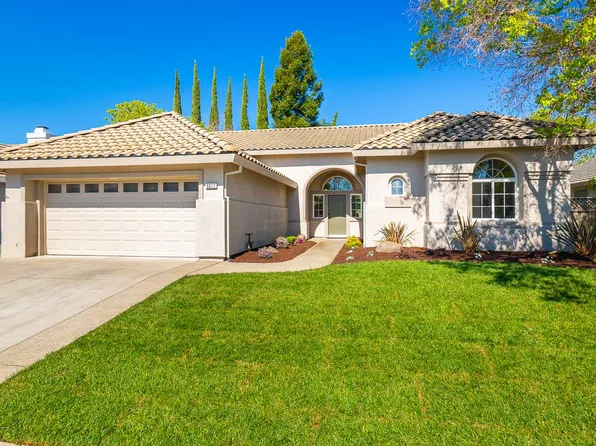 8017 Steamboat Ln, Roseville, CA 95747