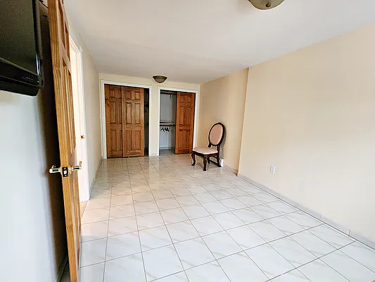 Rented by Compass | media 29