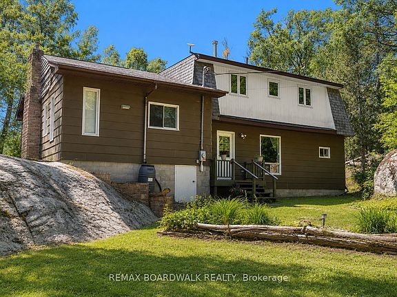 3rd image of 202 Folly Rd
