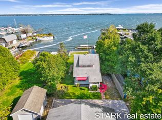 2984 Lakeshore Dr, Muskegon, MI 49441