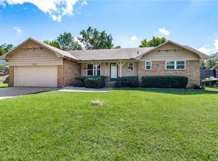 1618 W Sherryden Dr, Rogers, AR 72758