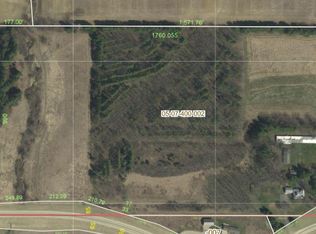 26972 Pilgrim Rd, Sterling, IL 61081