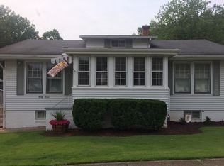 2137 21st Street North, Nitro, WV 25143