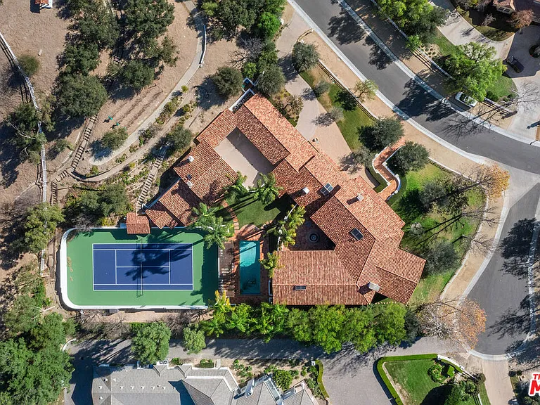 25127 Jim Bridger Rd — Photo 2