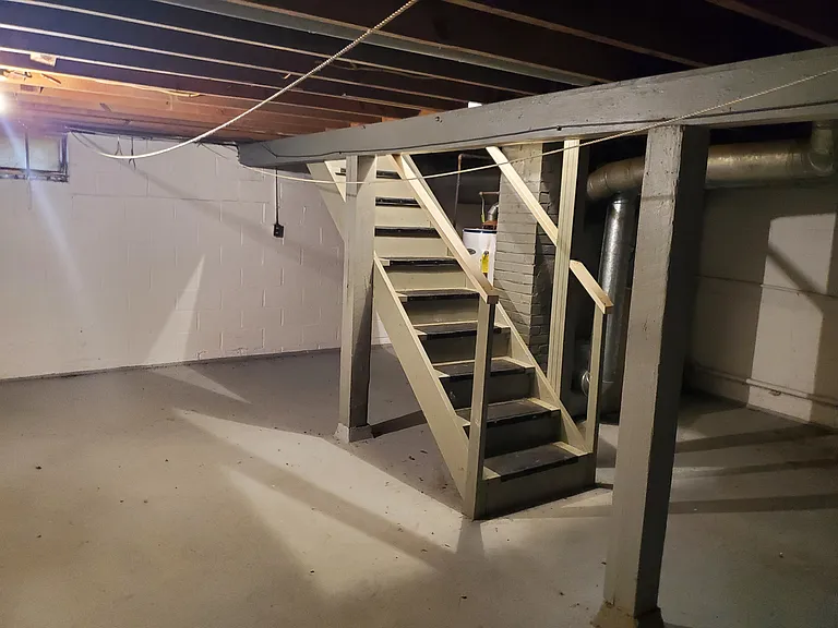 2102 S Scott St — Photo 9