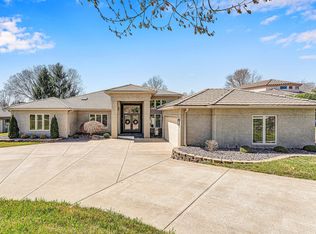 5197 S Stonehaven Drive, Springfield, MO 65809