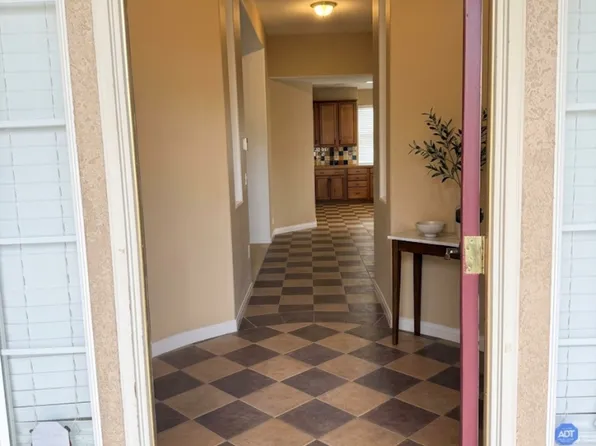 6401 Lavender Gate Dr, Bakersfield, CA 93312