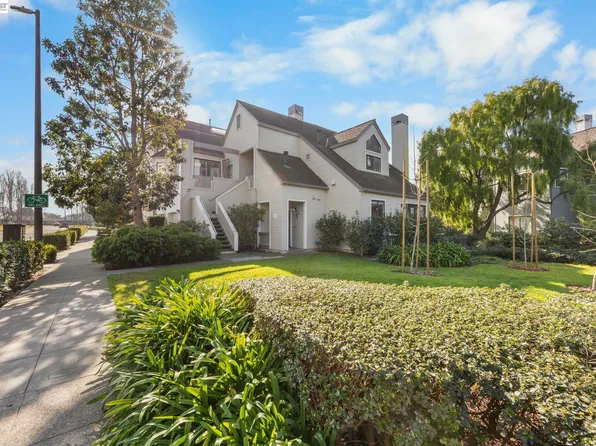 3009 Triumph Dr, Alameda, CA 94501