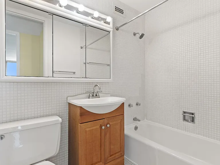 1700 E 56th St #2205 — Photo 12