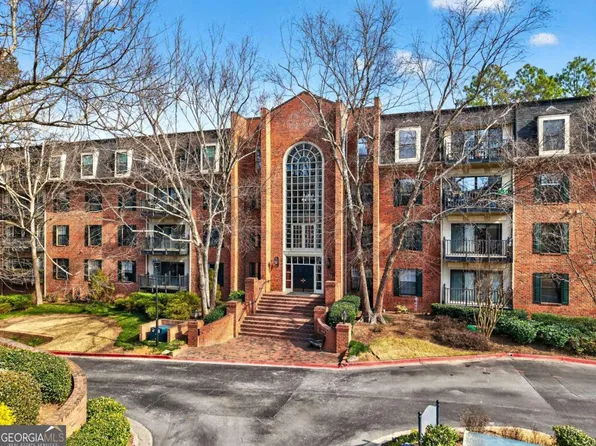 27405 Plantation Dr NE, Atlanta, GA 30324