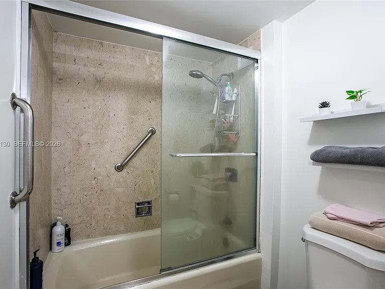 1800 NE 114th St #1207 — Photo 11