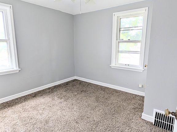 4th image of 4678 N 19th St
