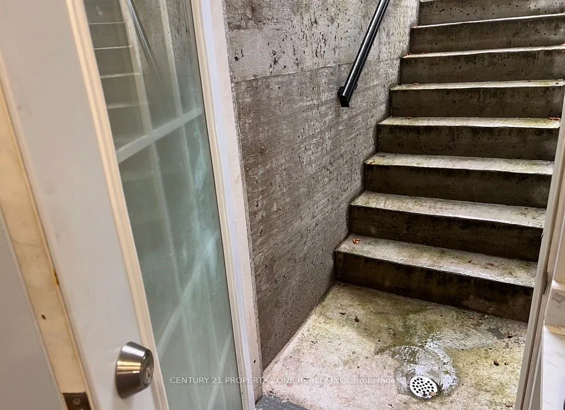 2 bed, $1,650 — Photo 2
