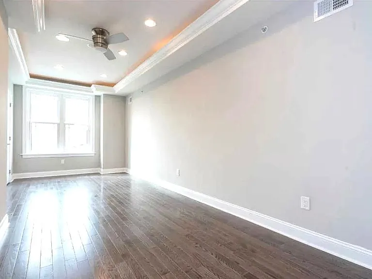 537 Morse St — Photo 19