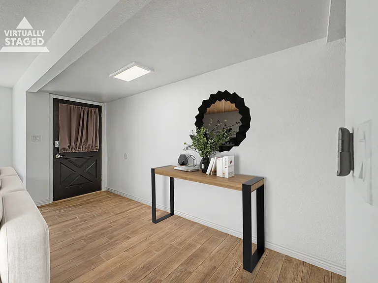 3922 E Sahuaro Dr — Photo 3