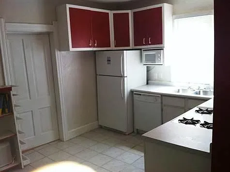 920 W Kirkwood Ave — Photo 7