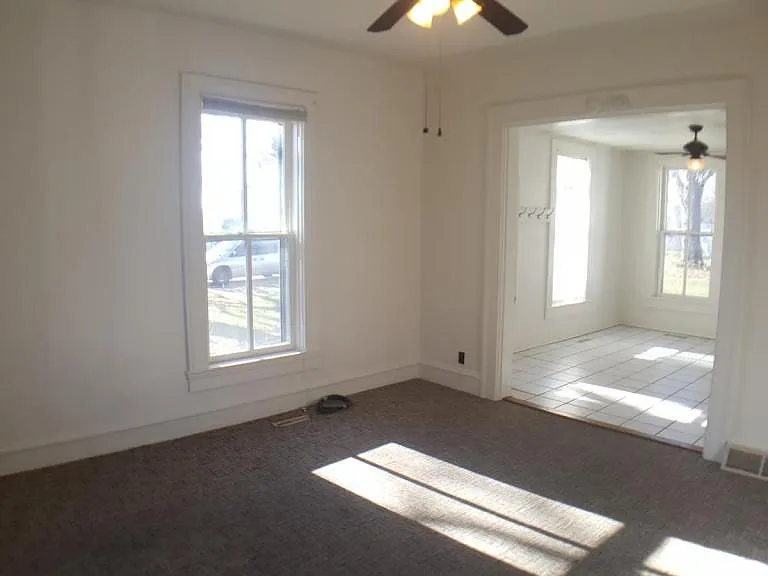 114 S Black River St #23 — Photo 15