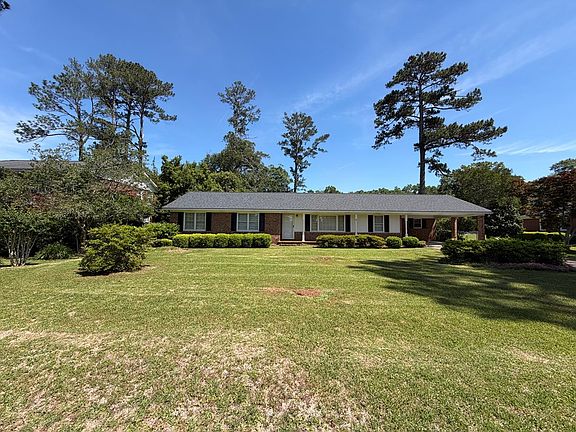 3rd image of 413 Poinciana Ave