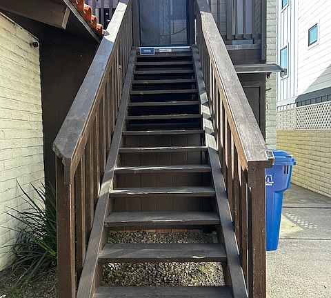2nd image of 1033 Grand Ave APT B