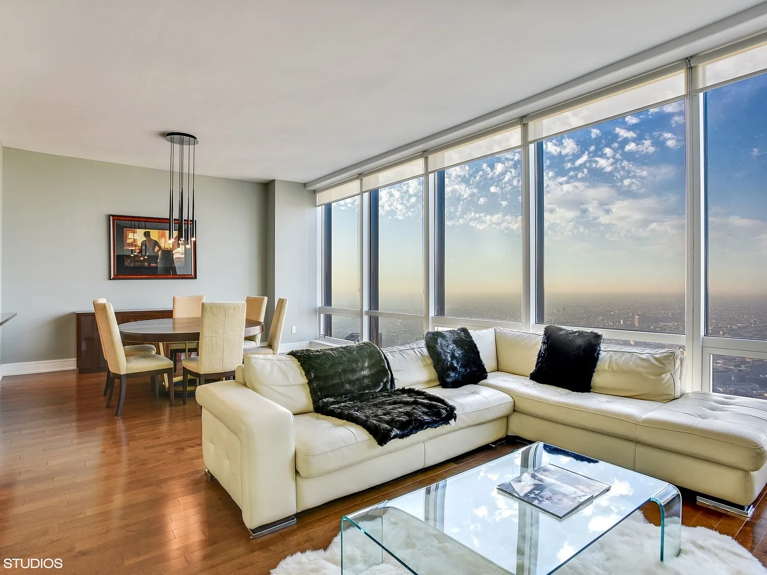2 bed, 2.5 bath, 1839 sqft, $7,000 — Photo 3