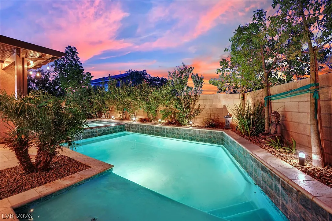 4 bed, 2.5 bath, 2709 sqft, $3,900 — Photo 4