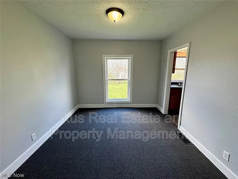 1217 Shriver Ave NE — Photo 11
