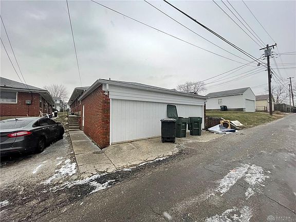 5th image of 1828 Suman Ave