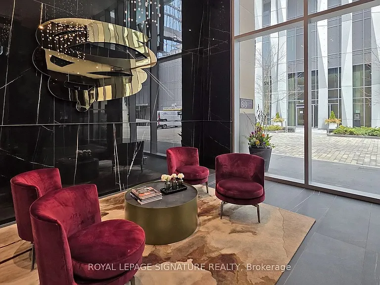 11 Yorkville Ave #3602 — Photo 12