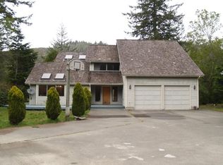 94321 Elk River Rd, Port Orford, OR 97465