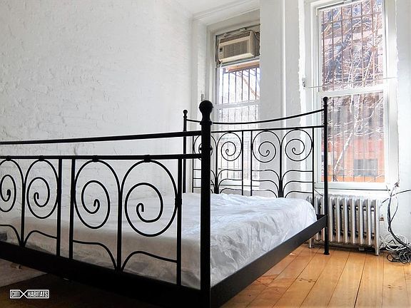 5th image of 50 E 1st St APT 4