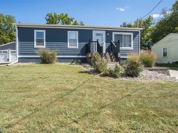 3931 16th St, Des Moines, IA 50313