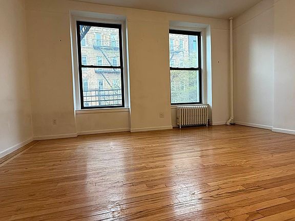 4th image of 258 W 22nd St APT 3B