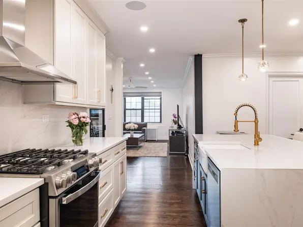 105 Garth Road #6F 1&2, Scarsdale, NY 10583