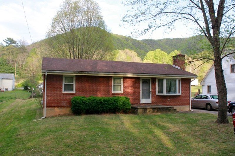 1st image of 2917 Beldon Dr