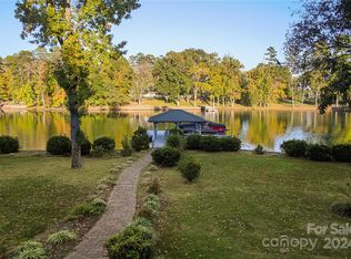 2315 Meffert Ln, Charlotte, NC 28214