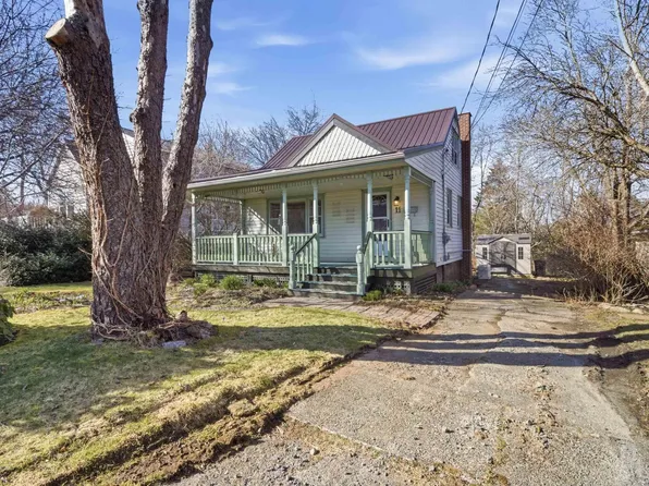 11 Maple Grove Ave, Halifax, NS B3T 1B9