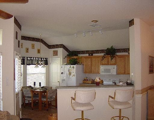 3rd image of 412 DEER MEADOW