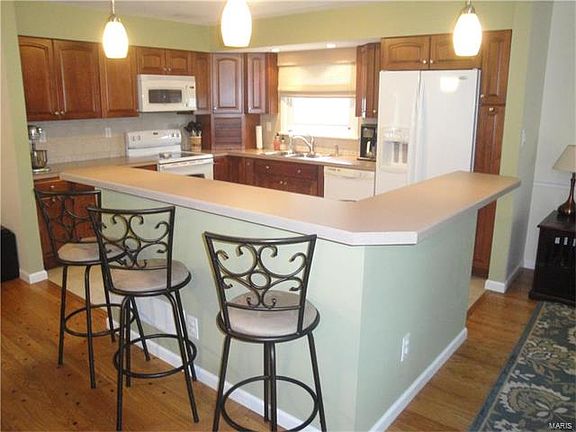 2nd image of 3907 Jacinto Dr