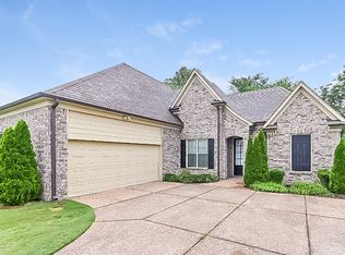 5568 Drew Glazer Dr, Olive Branch, MS 38654