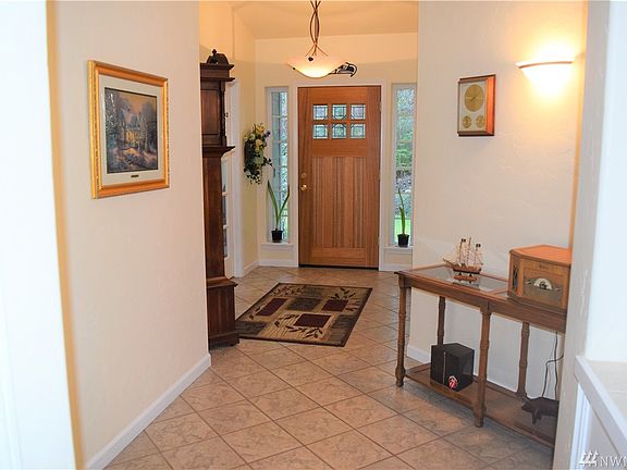 3rd image of 2749 47th Ln NW